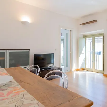 I Guardinfanti By Happyhostorino *